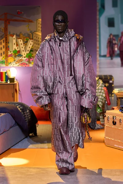 Look 57